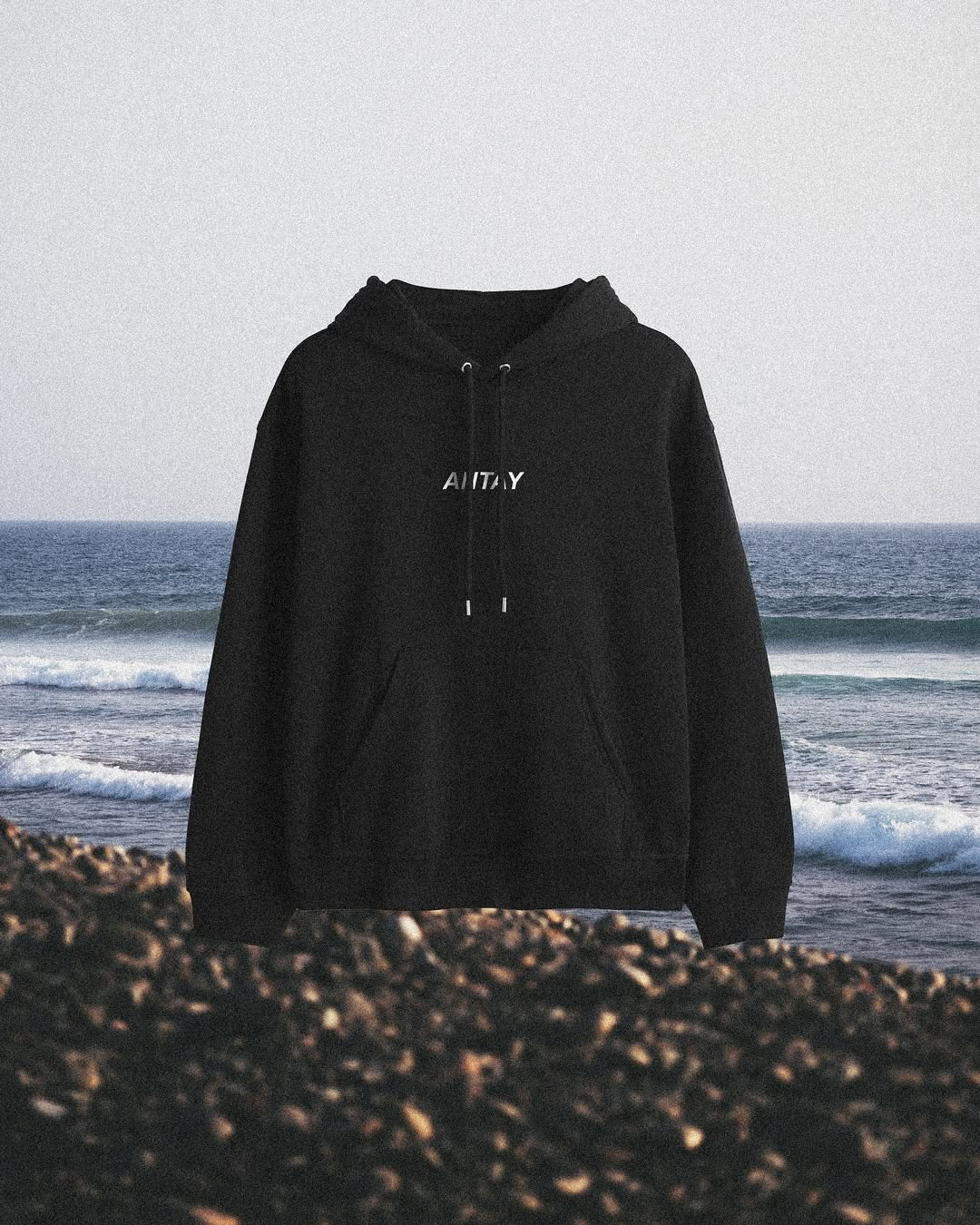 HEAVEN HOODIE // BLACK