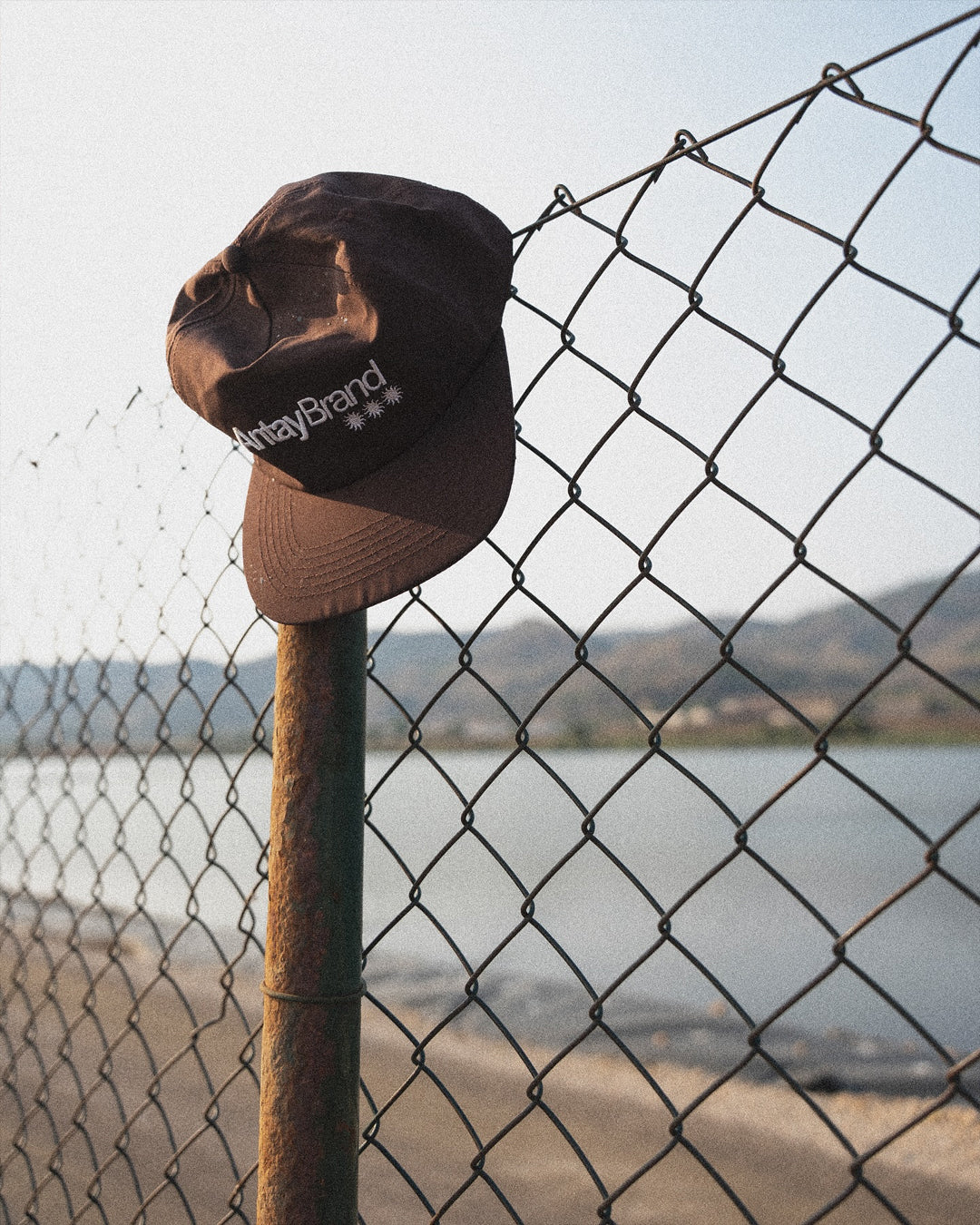SOLEILS CRUX CAP // BROWN