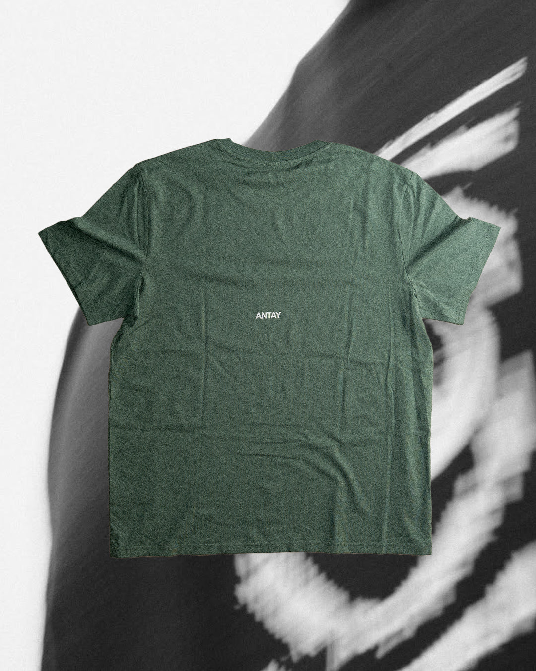 YOUR EYES T-SHIRT // GREEN