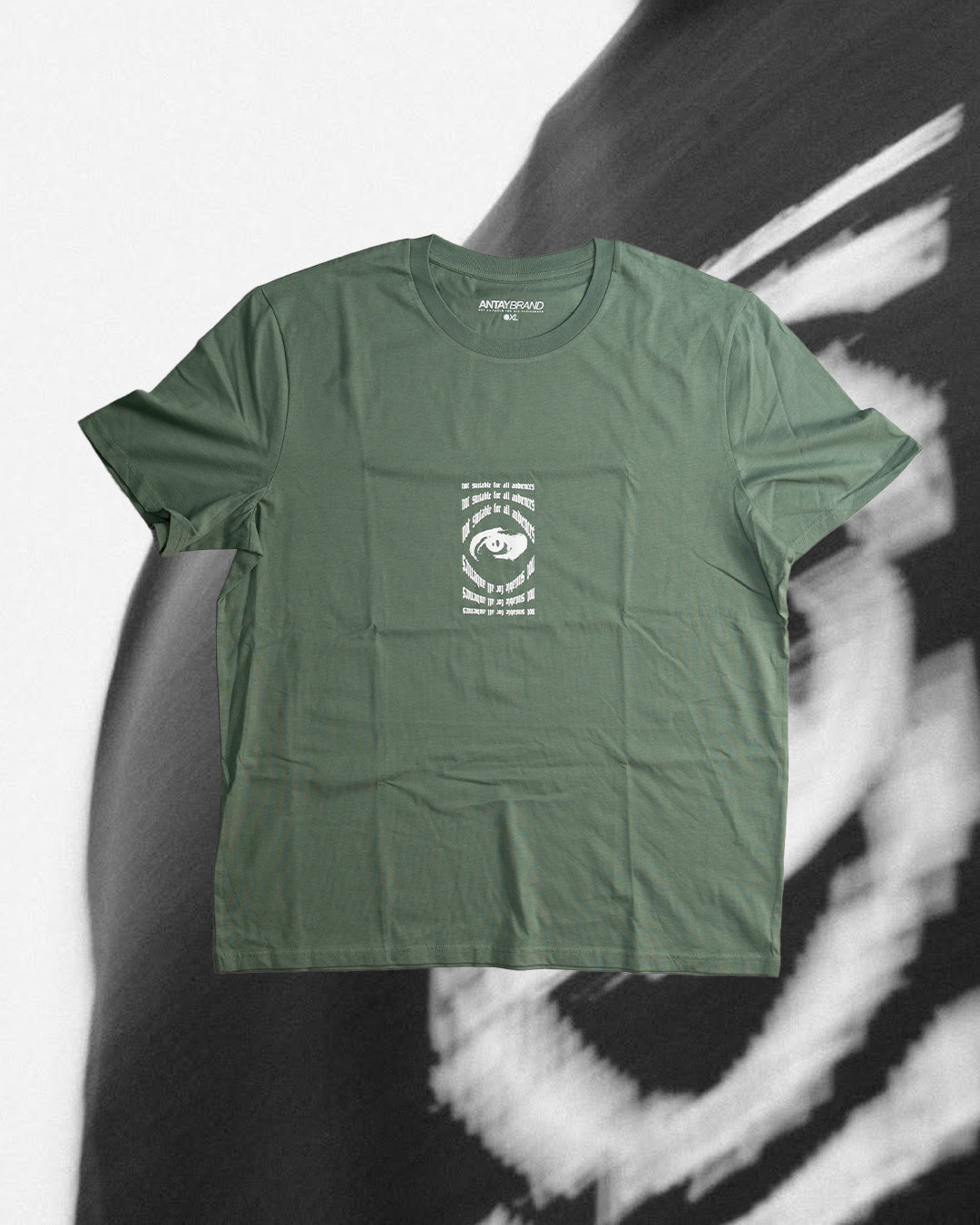 YOUR EYES T-SHIRT // GREEN